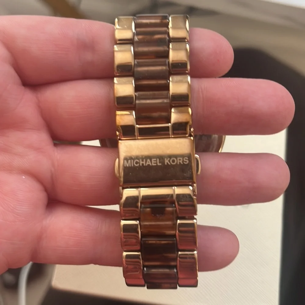 Michael Kors Watch! - Picture 3 of 3